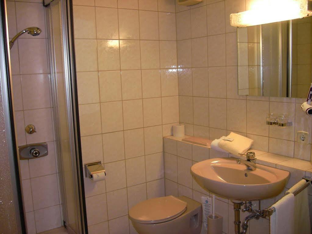 Hotel Gasthaus Zum Hirschen ซีมอนส์วัลด์ ภายนอก รูปภาพ